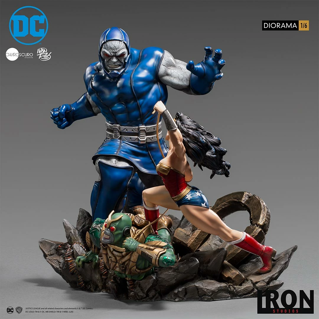 Wonder Woman Vs Darkseid Diorama 1/6 – DC Comics By Ivan Reis Iron Studios 4 Wonder Woman Vs Darkseid Diorama 1/6 – DC Comics By Ivan Reis Iron Studios