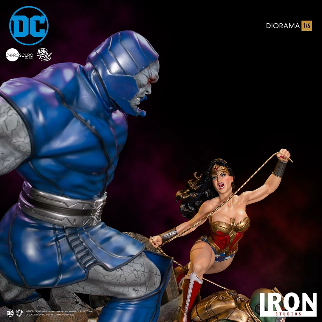 Wonder Woman Vs Darkseid Diorama 1/6 – DC Comics By Ivan Reis Iron Studios 14 Wonder Woman Vs Darkseid Diorama 1/6 – DC Comics By Ivan Reis Iron Studios
