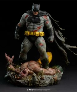 Batman: The Dark Knight Returns Sixth Scale Diorama By Iron Studios 29 Batman: The Dark Knight Returns Sixth Scale Diorama By Iron Studios