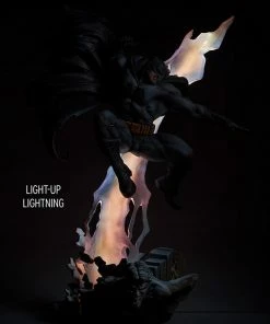 Batman: The Dark Knight Returns Premium Format™ Figure By Sideshow Collectibles 25 Batman: The Dark Knight Returns Premium Format™ Figure By Sideshow Collectibles