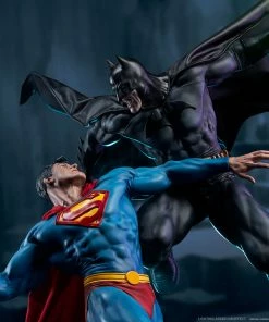Batman Vs Superman Diorama By Sideshow Collectibles Collector Edition