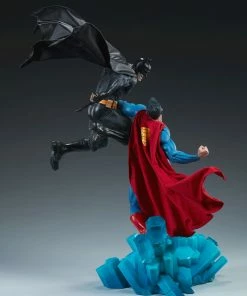 Batman Vs Superman Diorama By Sideshow Collectibles Collector Edition