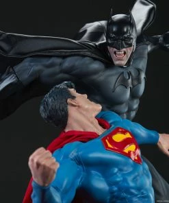 Batman Vs Superman Diorama By Sideshow Collectibles Collector Edition