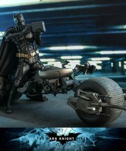 Batman Sixth Scale Figure By Hot Toys DX Series - The Dark Knight Rises 25 Batman Sixth Scale Figure By Hot Toys DX Series - The Dark Knight Rises