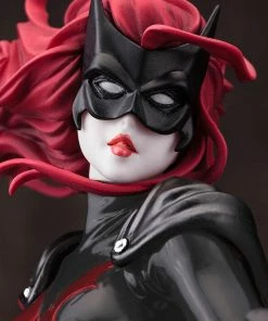 Batwoman (2nd Edition) Statue By Kotobukiya Bishoujo Series - 1:7 Scale Batman 12 Batwoman (2nd Edition) Statue By Kotobukiya Bishoujo Series - 1:7 Scale Batman