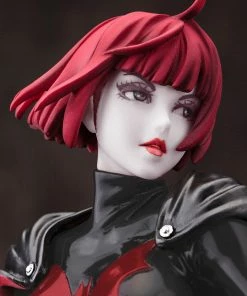 Batwoman (2nd Edition) Statue By Kotobukiya Bishoujo Series - 1:7 Scale Batman 14 Batwoman (2nd Edition) Statue By Kotobukiya Bishoujo Series - 1:7 Scale Batman