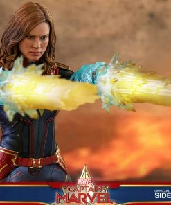 Avengers Earth's Heroes Captain Marvel Deluxe Version Sixth Scale Figure By Hot Toys Captain Marvel - Movie Masterpiece Series 44 Avengers Earth's Heroes Captain Marvel Deluxe Version Sixth Scale Figure By Hot Toys Captain Marvel - Movie Masterpiece Series