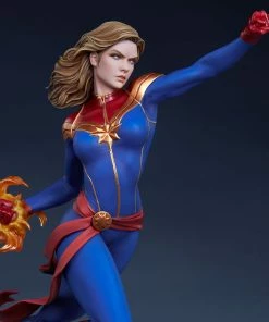 Captain Marvel Statue By Sideshow Collectibles Avengers Assemble Avengers Earth's Heroes