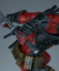 Deadpool Premium Format™ Figure By Sideshow Collectibles