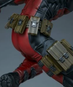 Deadpool Premium Format™ Figure By Sideshow Collectibles