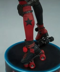 Harley Quinn: Hell On Wheels Premium Format™ Figure By Sideshow Collectibles Premium Collection 35 Harley Quinn: Hell On Wheels Premium Format™ Figure By Sideshow Collectibles Premium Collection