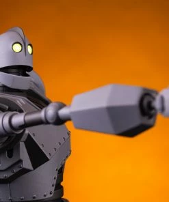Iron Giant Collectible Figure By Mondo Mondo Mecha Collection MONDO COLLECTIBLES 44 Iron Giant Collectible Figure By Mondo Mondo Mecha Collection MONDO COLLECTIBLES