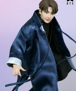 Jung Kook Deluxe Statue By Sideshow Collectibles BTS Idol Collection
