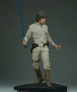 Sideshow Collectibles Luke Skywalker Premium Format™ Figure Star Wars
