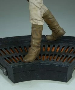 Sideshow Collectibles Luke Skywalker Premium Format™ Figure Star Wars