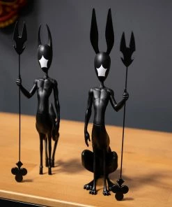 Starry Knights: Magi & Maret Designer Collectible Toy By Unruly Industries™ Set By Greg "Craola" Simkins SIDESHOW COLLECTIBLES 77 Starry Knights: Magi & Maret Designer Collectible Toy By Unruly Industries™ Set By Greg