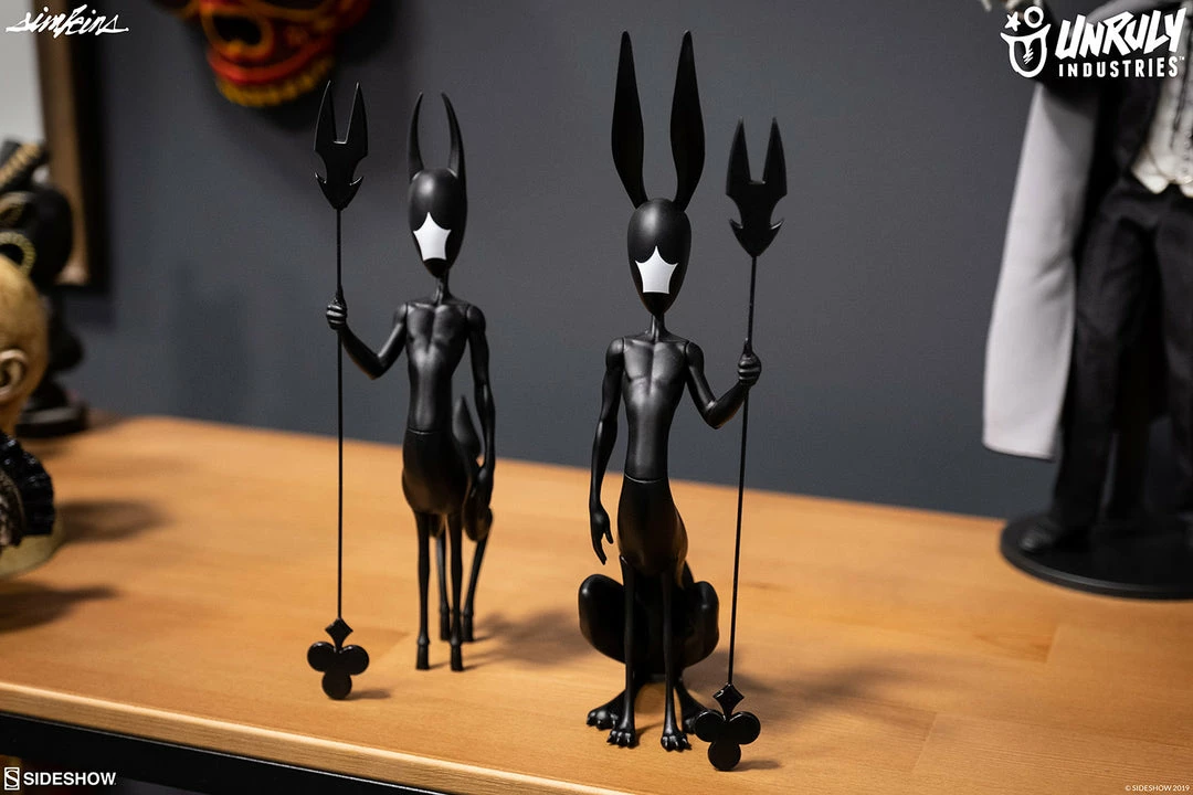 Starry Knights: Magi & Maret Designer Collectible Toy By Unruly Industries™ Set By Greg "Craola" Simkins SIDESHOW COLLECTIBLES 39 Starry Knights: Magi & Maret Designer Collectible Toy By Unruly Industries™ Set By Greg "Craola" Simkins SIDESHOW COLLECTIBLES