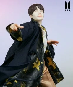 SUGA Deluxe Statue By Sideshow Collectibles BTS Idol Collection 21 SUGA Deluxe Statue By Sideshow Collectibles BTS Idol Collection