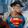Superman™: Call To Action Premium Format™ Figure By Sideshow Collectibles