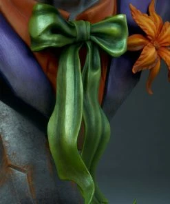 LIFE SIZED STATUES PROPS The Joker™ Life-Size Bust By Sideshow Collectibles DC Comics 38 LIFE SIZED STATUES PROPS The Joker™ Life-Size Bust By Sideshow Collectibles DC Comics