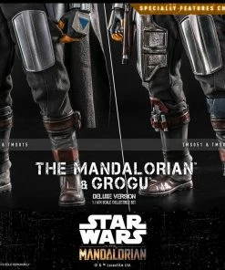 Hot Toys The Mandalorian™ And Grogu™ Sixth Scale Figure Set