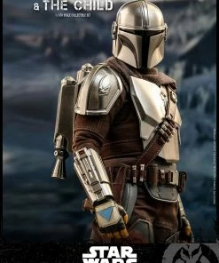 Hot Toys The Mandalorian And The Child Collectible Set