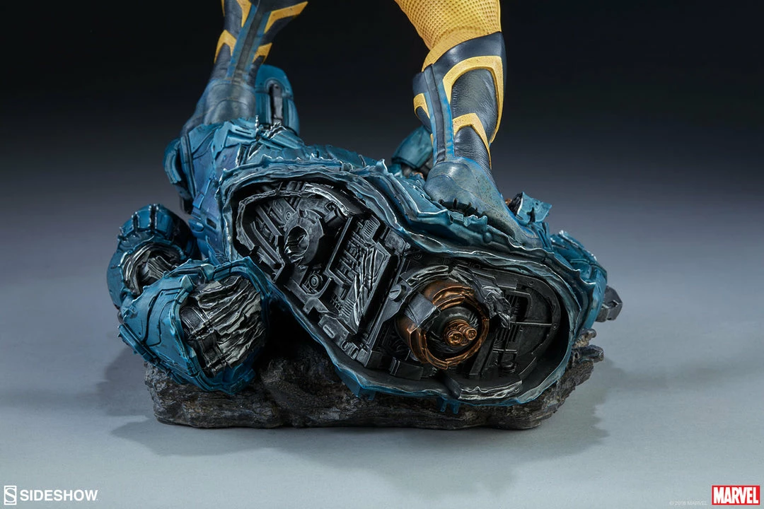 Wolverine Premium Format™ Figure By Sideshow Collectibles X-Men 12 Wolverine Premium Format™ Figure By Sideshow Collectibles X-Men