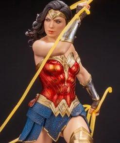 Wonder Woman (1984) Statue By Kotobukiya ARTFX 18 Wonder Woman (1984) Statue By Kotobukiya ARTFX